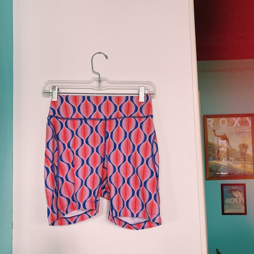 Outdoor Voices TechSweat 7’ Shorts, Pink Print, L